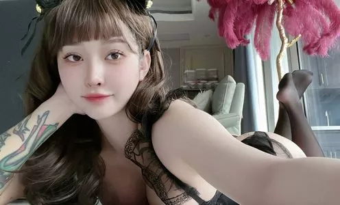 Hitomi Songyuxin Onlyfans Leaked Nude Image #zCT5fkioAM