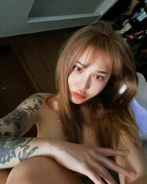 Hitomi Songyuxin Onlyfans Leaked Nude Image #zPmKMPH6dV