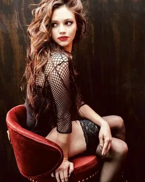 India Eisley OnlyFans Leak Gw1aevgbxX