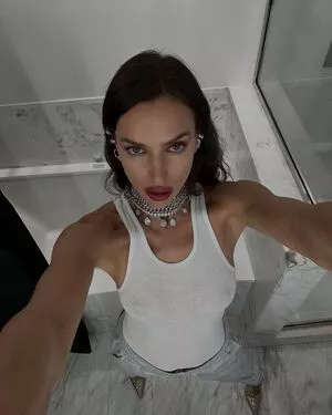 Irina Shayk Onlyfans Leaked Nude Image #vAN9K8YLUS