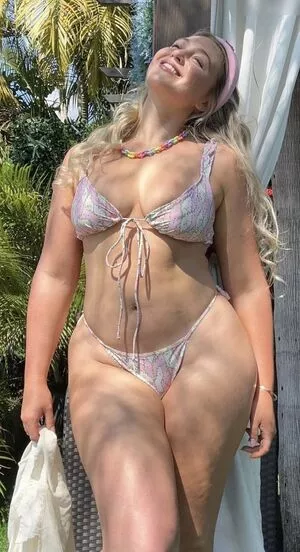 Iskra Lawrence OnlyFans Leak FgfLBDwIyv