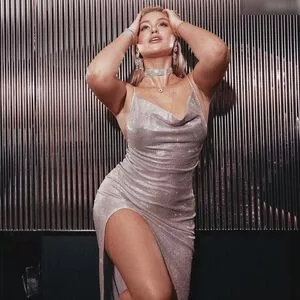 Iskra Lawrence OnlyFans Leak cUBAQ3b00P