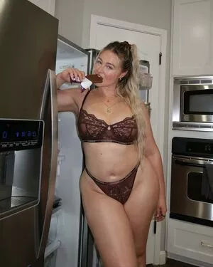 Iskra Lawrence OnlyFans Leak wTDINvIYQO