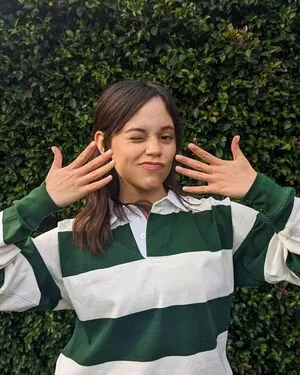 Jenna Ortega Onlyfans Leaked Nude Image #0ffsJqZZR9