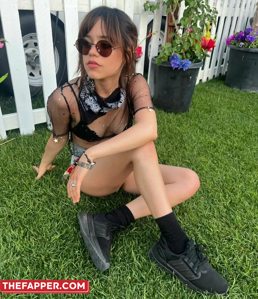 Jenna Ortega  Onlyfans Leaked Nude Image #14VVV37ula