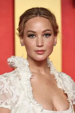 Jennifer Lawrence OnlyFans Leak EtXFnC2RmD