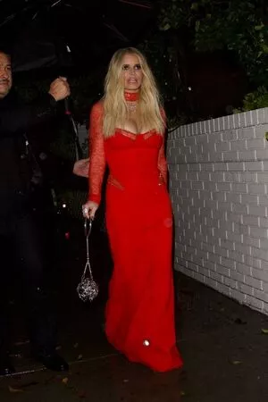 Jessica Simpson OnlyFans Leak BKIBnyf1tn