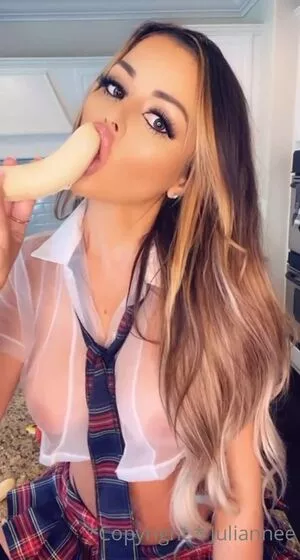 Juli.annee Onlyfans Leaked Nude Image #JtYr512yb2