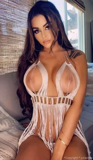 Juli.annee OnlyFans Leak NDW4fvKAEA