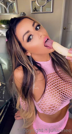 Juli.annee Onlyfans Leaked Nude Image #SJvDbLbQkM