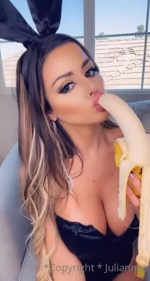 Juli.annee Onlyfans Leaked Nude Image #vMfvusyg0g