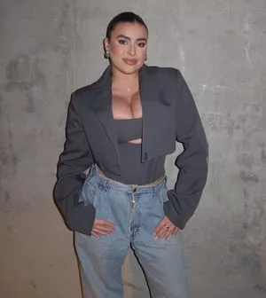 Kalani Hilliker OnlyFans Leak 0PVe8Wc7u7