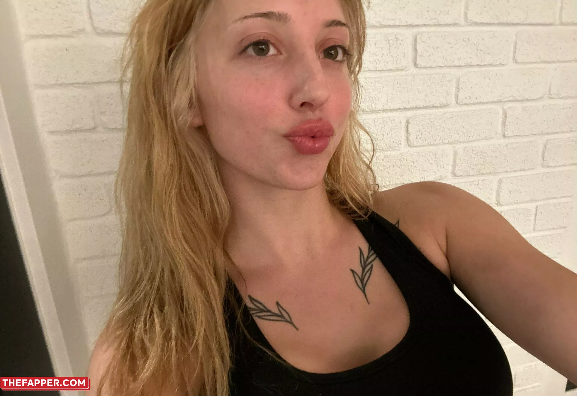 Karli Mergenthaler  Onlyfans Leaked Nude Image #99CyifZDUT