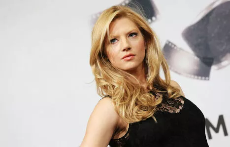 Katheryn Winnick Onlyfans Leaked Nude Image #SaFKG0F0Bm