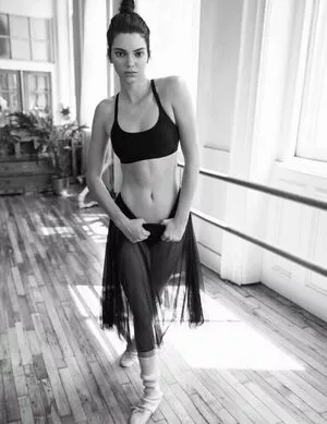 Kendall Jenner Onlyfans Leaked Nude Image #PcVLK4tYUV