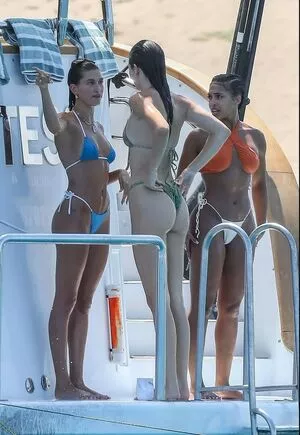 Kendall Jenner Onlyfans Leaked Nude Image #iuu6bST7zc