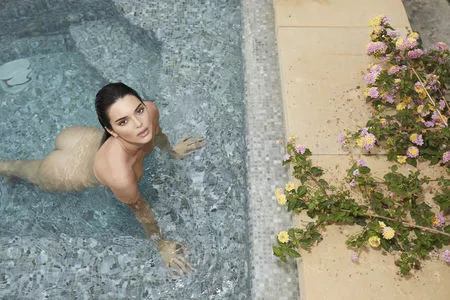 Kendall Jenner Onlyfans Leaked Nude Image #npNCt4pta0