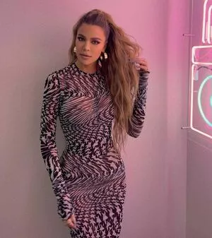 Khloe Kardashian Onlyfans Leaked Nude Image #qCkQLmbjaq