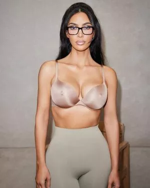 Kim Kardashian Onlyfans Leaked Nude Image #8a9npmgSCL