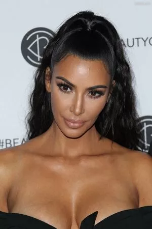 Kim Kardashian Onlyfans Leaked Nude Image #JDFoOjDCKm