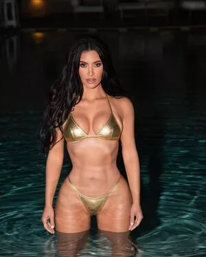 Kim Kardashian Onlyfans Leaked Nude Image #RlLL15233U