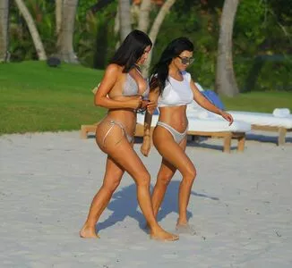 Kim Kardashian Onlyfans Leaked Nude Image #SSfyQnU08I