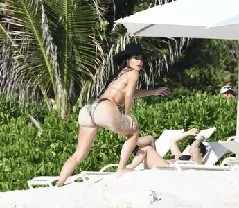 Kim Kardashian Onlyfans Leaked Nude Image #WDpQw5DEst