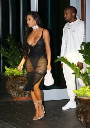 Kim Kardashian Onlyfans Leaked Nude Image #Wl8Z55vGJj