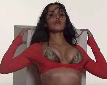 Kim Kardashian Onlyfans Leaked Nude Image #ZD5KQQZ959