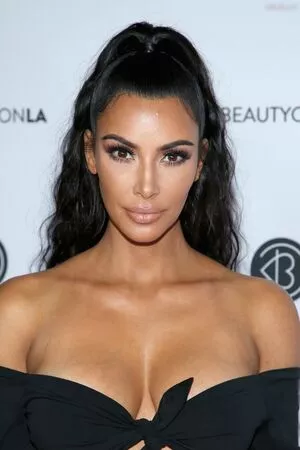 Kim Kardashian Onlyfans Leaked Nude Image #bMEiP0Wau9