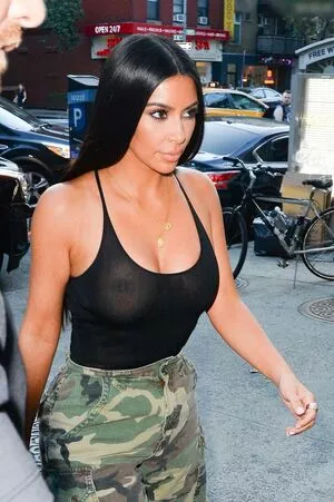 Kim Kardashian Onlyfans Leaked Nude Image #jerQsQp2mx