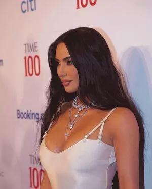 Kim Kardashian Onlyfans Leaked Nude Image #kEBzpy0Eji
