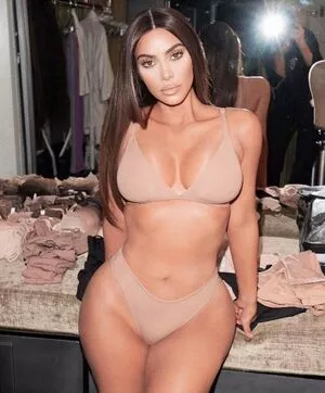 Kim Kardashian Onlyfans Leaked Nude Image #lJVyYgod53