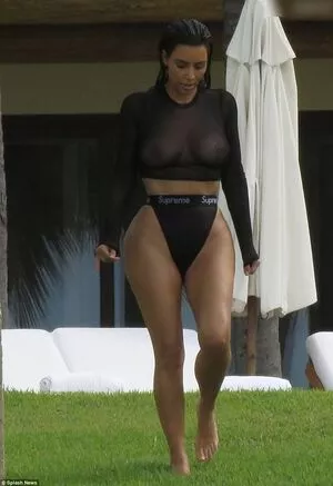 Kim Kardashian Onlyfans Leaked Nude Image #n8GPqbEdt0