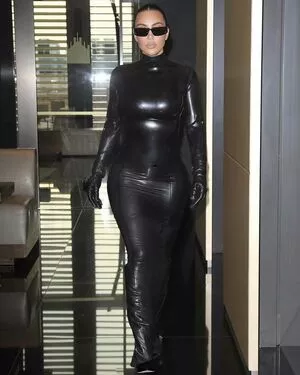 Kim Kardashian Onlyfans Leaked Nude Image #utjAYNP3Jt