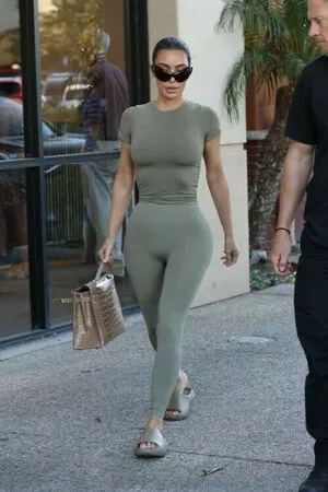 Kim Kardashian Onlyfans Leaked Nude Image #vawkZsKUwX