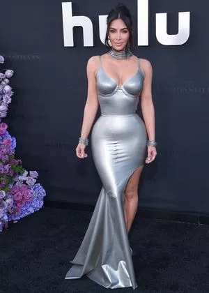 Kim Kardashian Onlyfans Leaked Nude Image #vkuV56JPEC