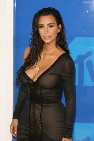 Kim Kardashian Onlyfans Leaked Nude Image #xOfCi5xxQq