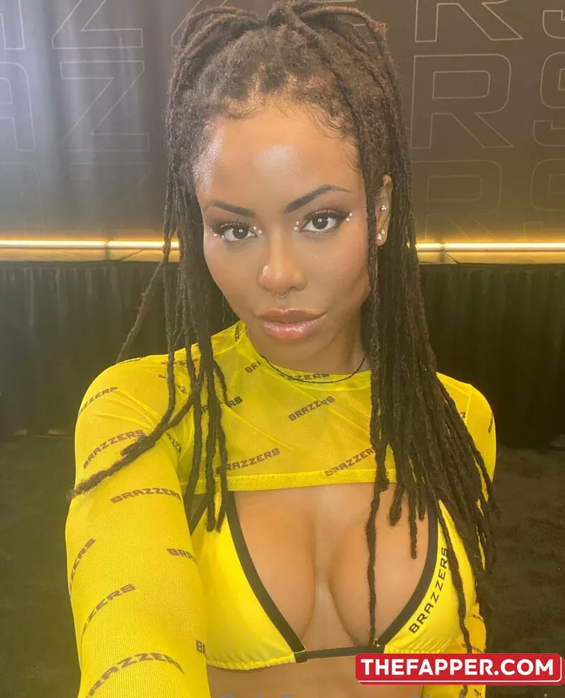 Kira Noir  Onlyfans Leaked Nude Image #UDkqcajGv6