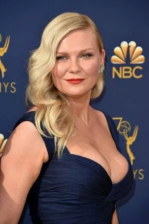 Kirsten Dunst OnlyFans Leak D1glagkr91