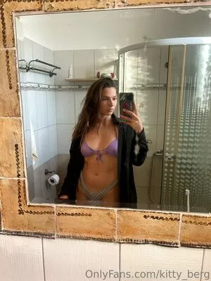 Kitty Berg Onlyfans Leaked Nude Image #EwizKpHpn6