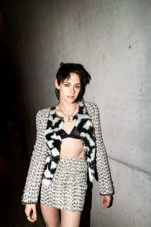 Kristen Stewart Onlyfans Leaked Nude Image #L4JJEb4ji6