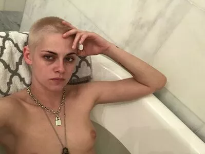 Kristen Stewart Onlyfans Leaked Nude Image #N5STMmpR8B