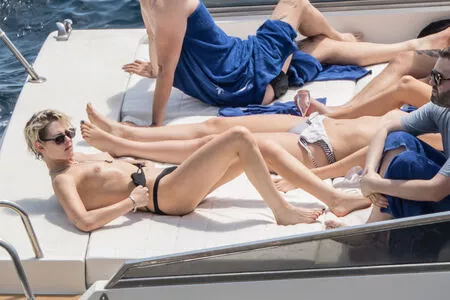 Kristen Stewart Onlyfans Leaked Nude Image #WcRndfQiN5