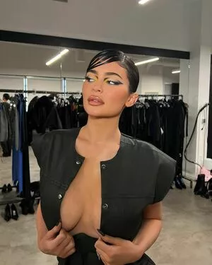 Kylie Jenner Onlyfans Leaked Nude Image #6To7ZYKOg8