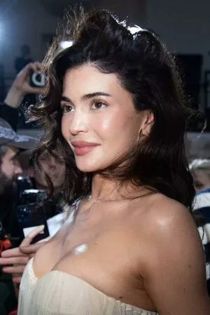 Kylie Jenner Onlyfans Leaked Nude Image #AscI3iGJHS