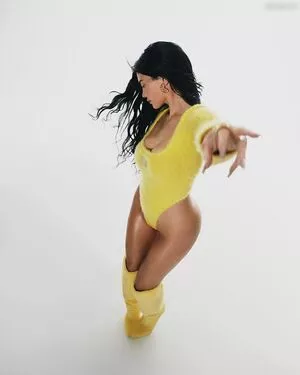 Kylie Jenner Onlyfans Leaked Nude Image #BnrCNgTXIj