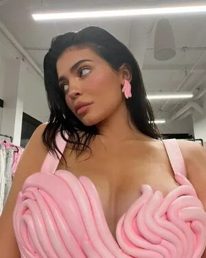 Kylie Jenner Onlyfans Leaked Nude Image #HJy8vzaORf