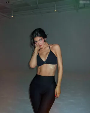 Kylie Jenner Onlyfans Leaked Nude Image #LXqXMXcGcM