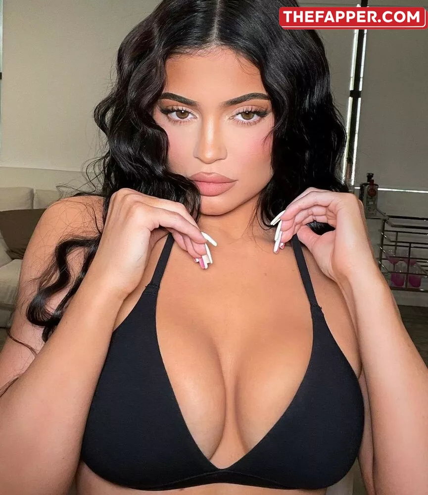 Kylie Jenner  Onlyfans Leaked Nude Image #MlfQ2TD0Im